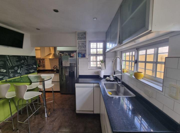 Casa · 131m² · 5 Ambientes · 1 Cochera