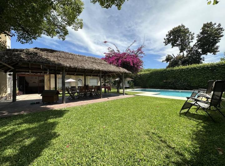 Casa · 406m² · 7 Ambientes