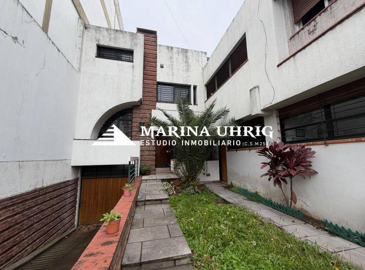 Casa · 409m² · 5 Ambientes · 3 Cocheras