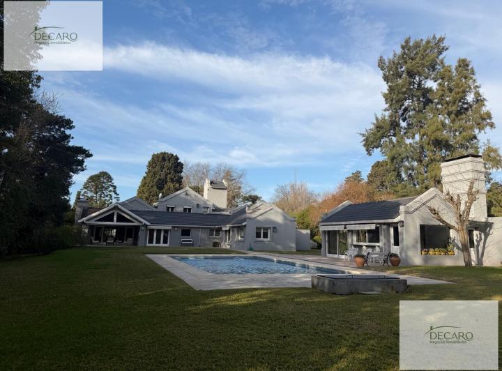 Casa · 600m² · 7 Ambientes