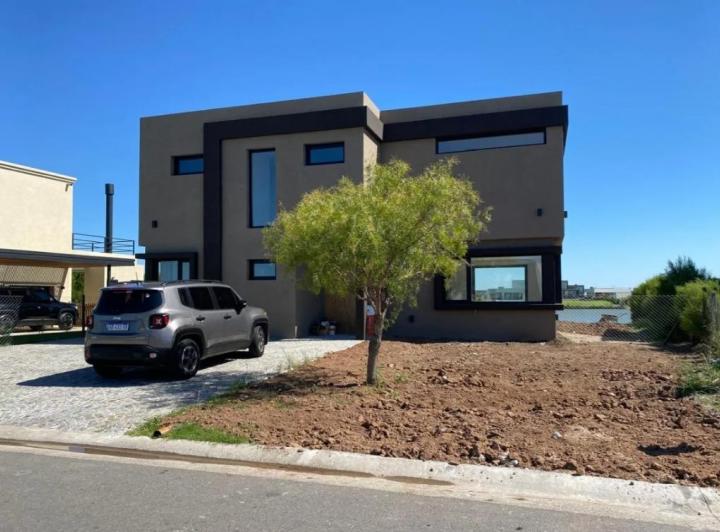 Casa · 193m² · 5 Ambientes