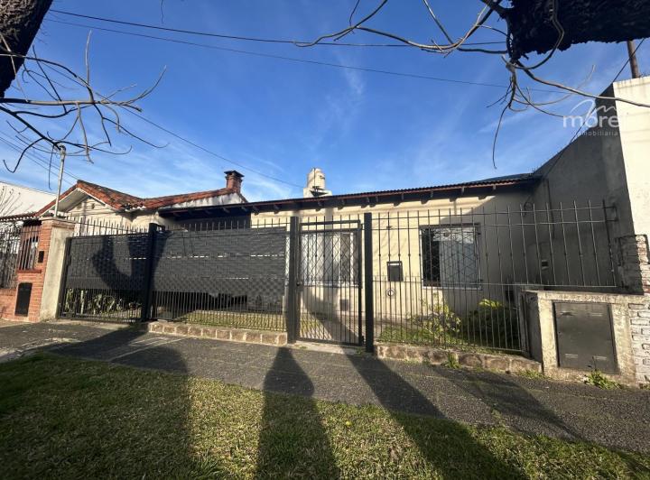 Casa · 165m² · 4 Dormitorios · 1 Cochera