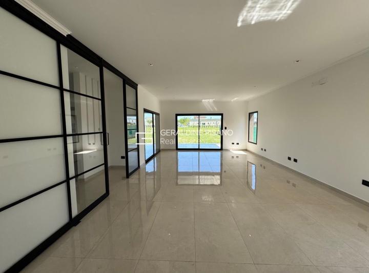 Casa · 221m² · 5 Ambientes