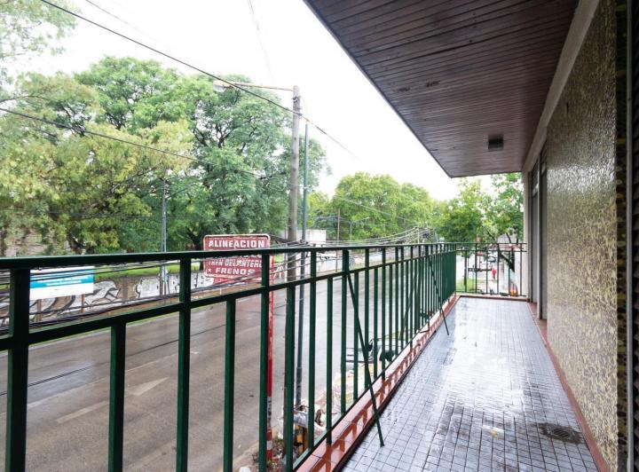 Casa · 290m² · 5 Ambientes · 2 Cocheras