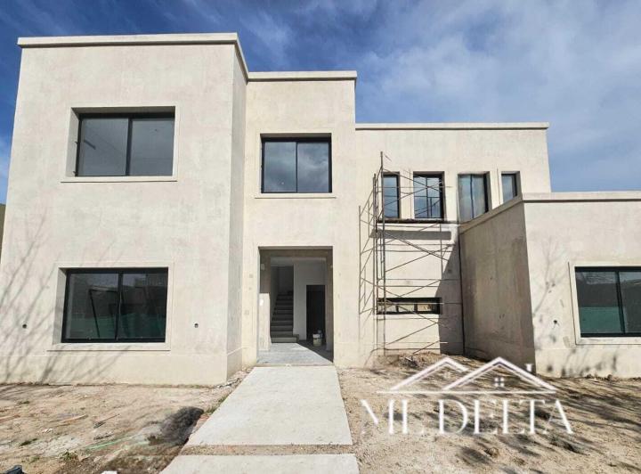 Casa · 230m² · 5 Ambientes