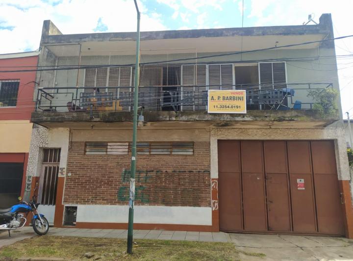 Casa · 356m² · 6 Ambientes · 5 Cocheras