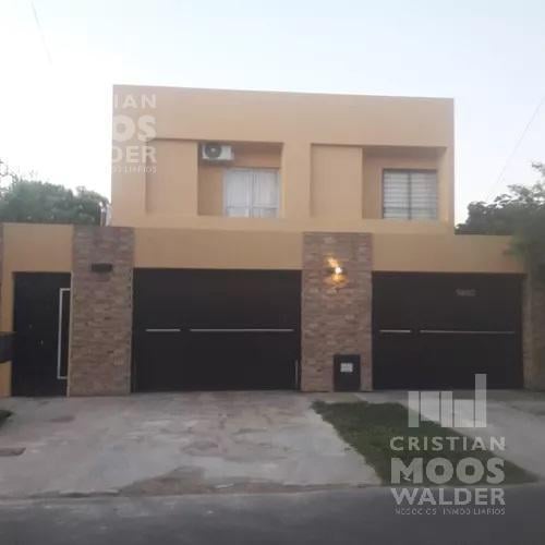 Casa · 160m² · 6 Ambientes · 2 Cocheras