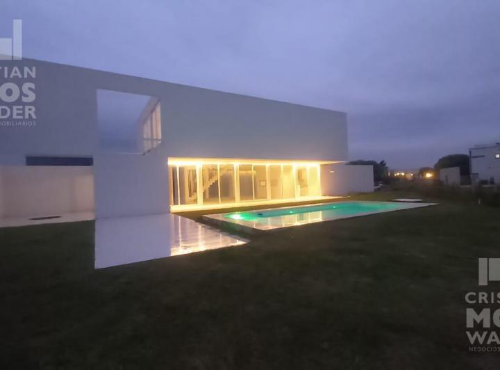 Casa · 208m² · 5 Ambientes
