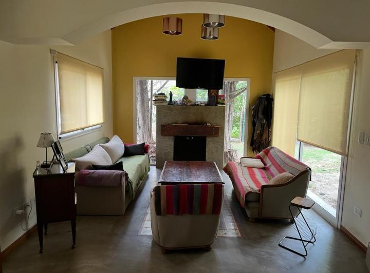 Casa · 280m² · 6 Ambientes · 3 Cocheras