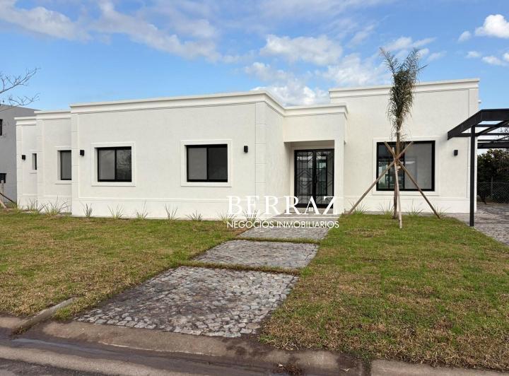 Casa · 180m² · 4 Dormitorios · 2 Cocheras