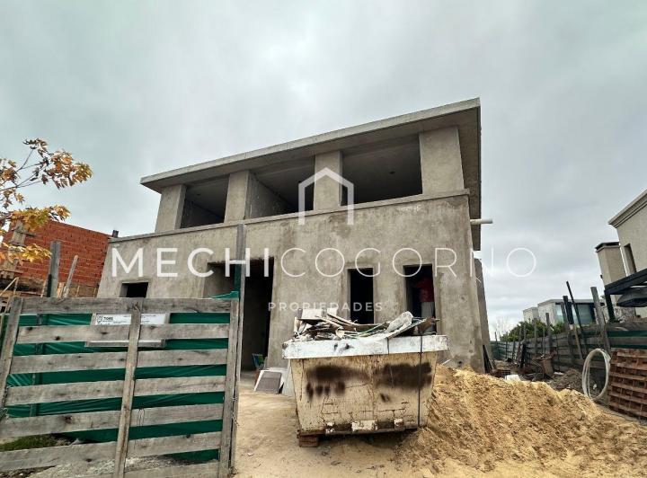 Casa · 299m² · 6 Ambientes