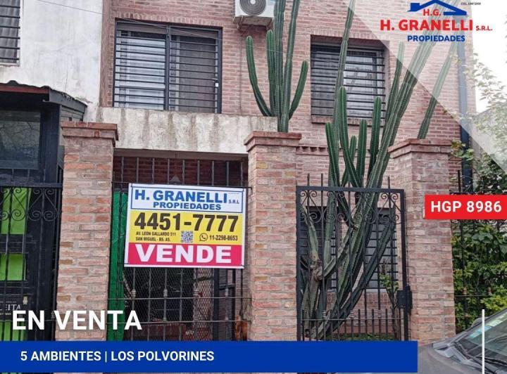 Casa · 240m² · 5 Ambientes · 1 Cochera