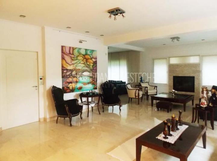 Casa · 579m² · 10 Ambientes · 2 Cocheras