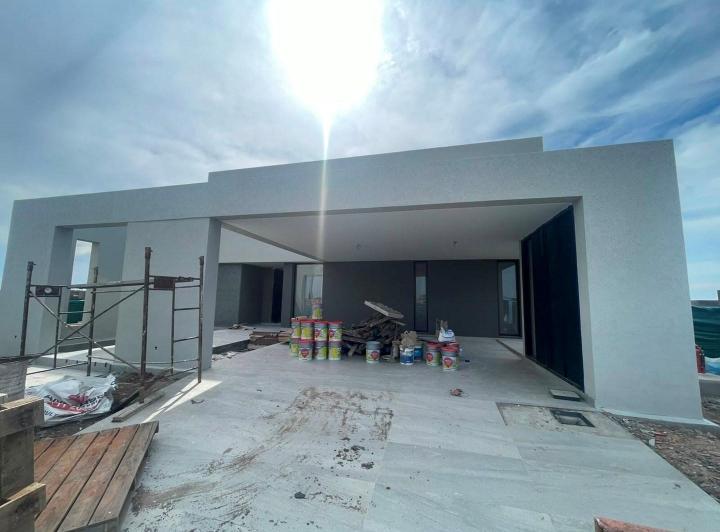 Casa · 282m² · 6 Ambientes