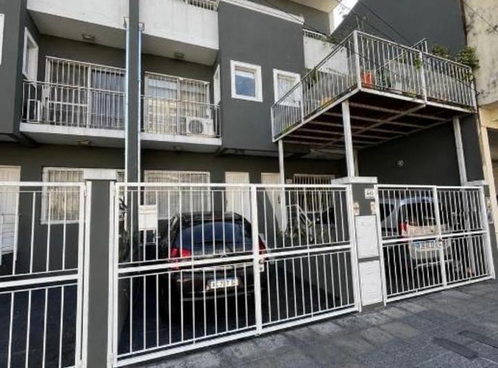Casa · 120m² · 5 Ambientes · 1 Cochera