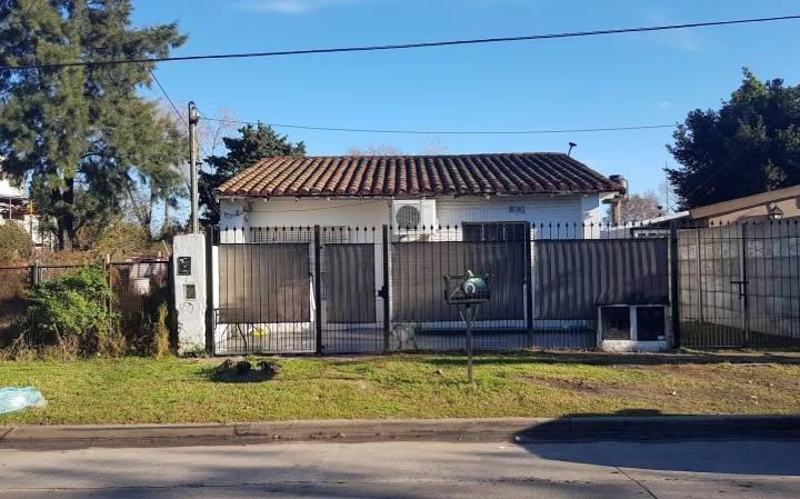 Casa · 400m² · 4 Dormitorios