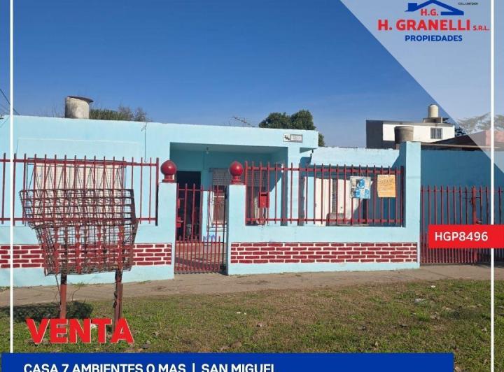 Casa · 211m² · 7 Ambientes · 1 Cochera