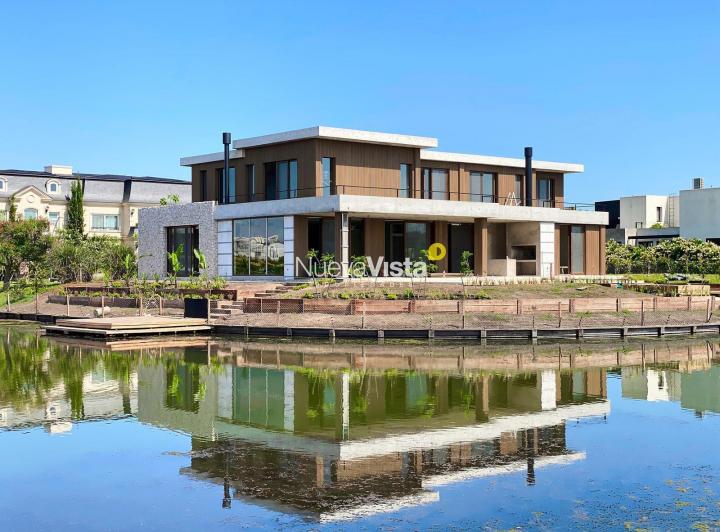 Casa · 621m² · 8 Ambientes