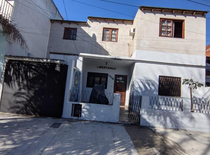 Casa · 100m² · 3 Ambientes · 1 Cochera
