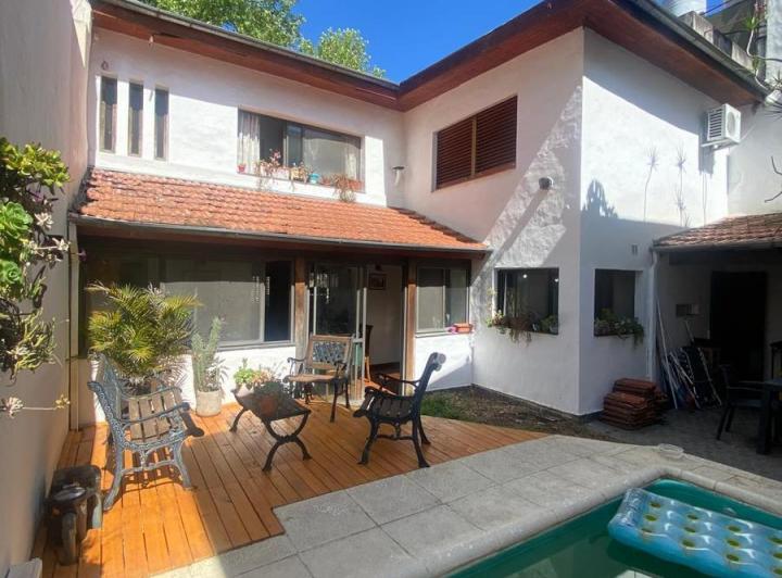 Casa · 155m² · 5 Ambientes · 1 Cochera