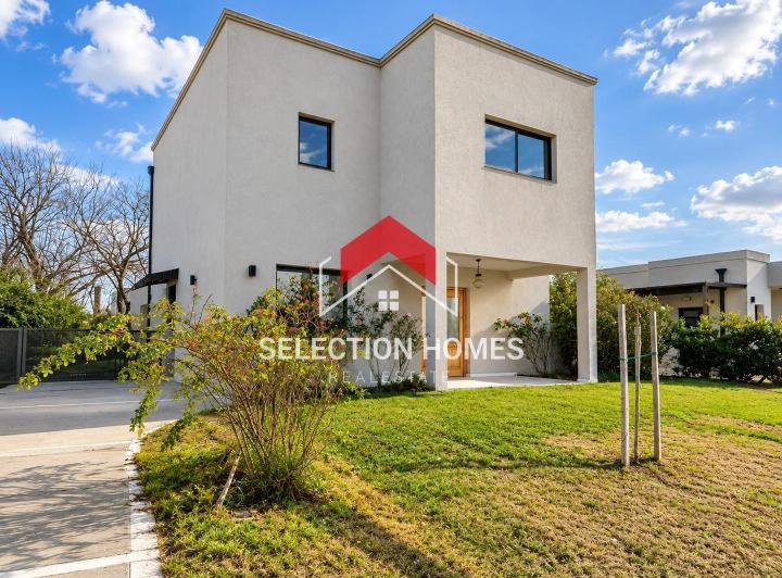 Casa · 180m² · 5 Ambientes · 1 Cochera