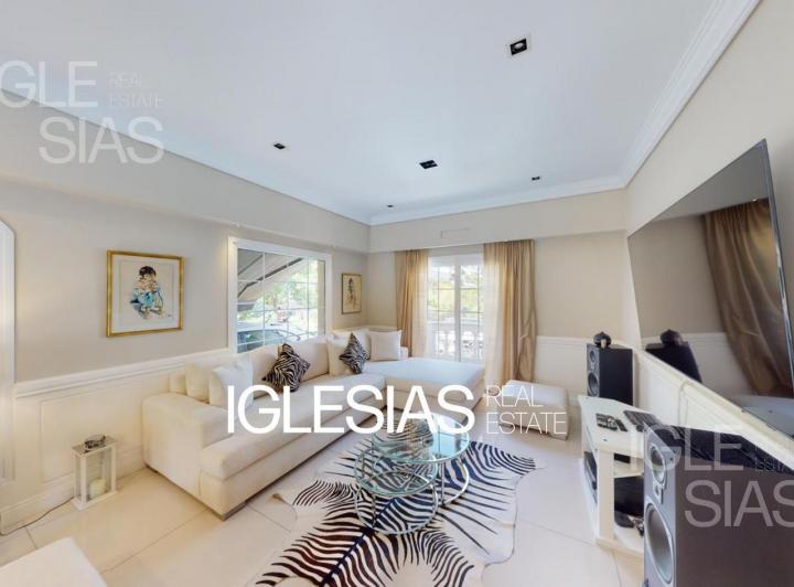 Casa · 600m² · 8 Ambientes · 1 Cochera