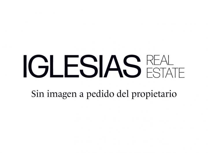 Casa · 430m² · 7 Ambientes · 1 Cochera