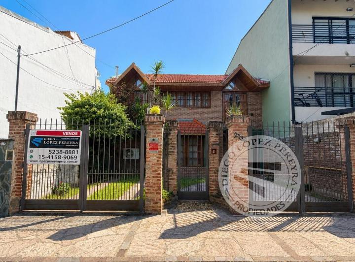 Casa · 237m² · 5 Ambientes