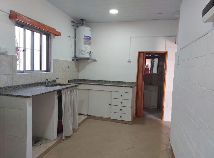 Casa · 190m² · 10 Ambientes · 1 Cochera