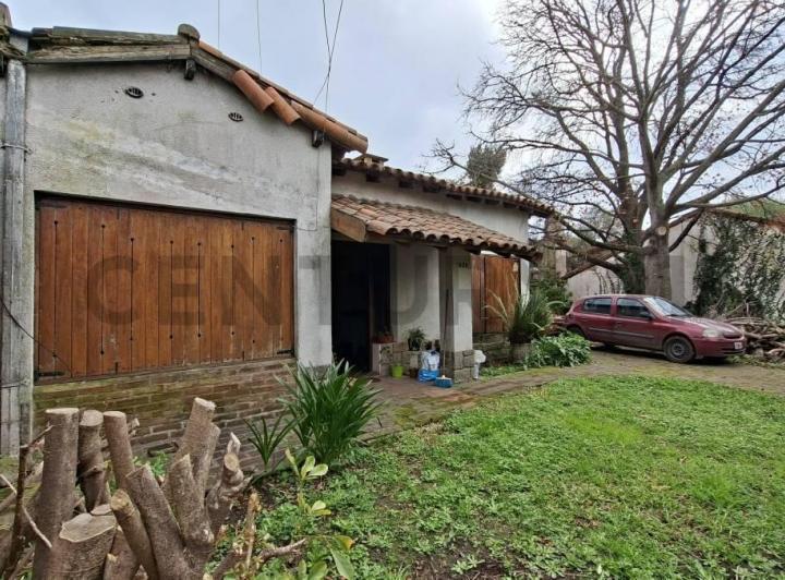 Casa · 194m² · 6 Ambientes · 4 Cocheras