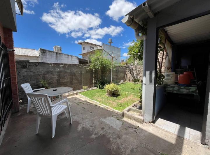 Casa · 180m² · 6 Ambientes · 1 Cochera
