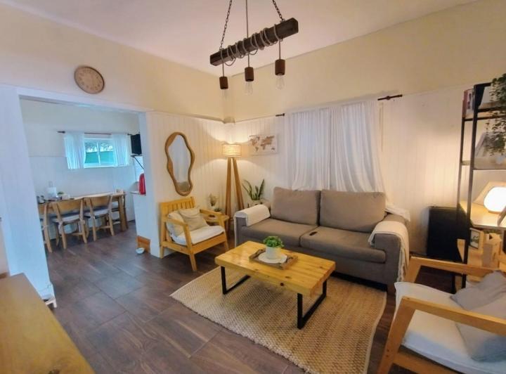 Casa · 206m² · 6 Ambientes · 1 Cochera