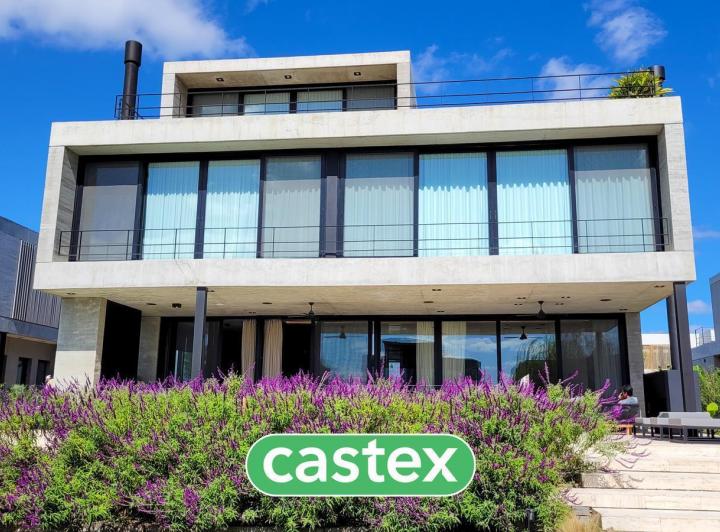 Casa · 545m² · 7 Ambientes · 2 Cocheras