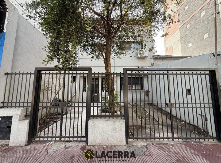 Casa · 150m² · 5 Ambientes · 1 Cochera