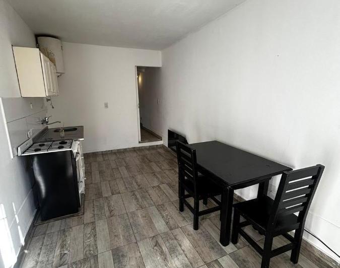 Casa · 100m² · 7 Ambientes