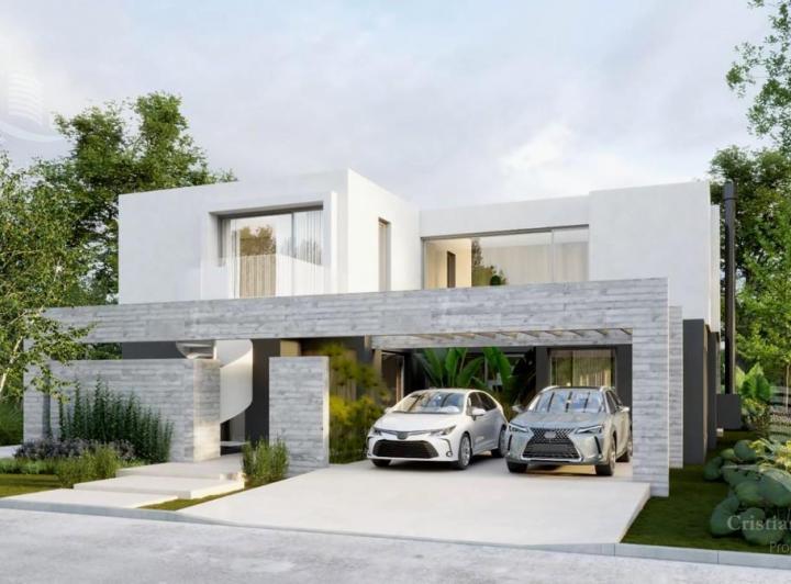 Casa · 305m² · 7 Ambientes · 4 Cocheras