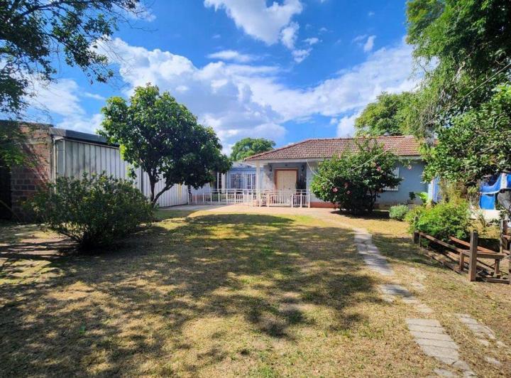 Casa · 282m² · 5 Ambientes · 3 Cocheras