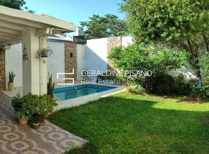 Casa · 195m² · 6 Ambientes · 1 Cochera