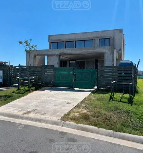 Casa · 282m² · 6 Ambientes