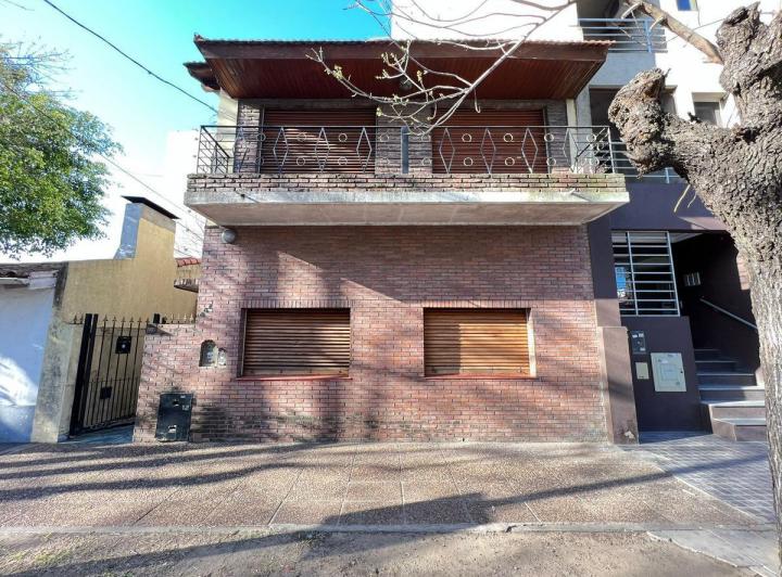 Casa · 130m² · 5 Ambientes