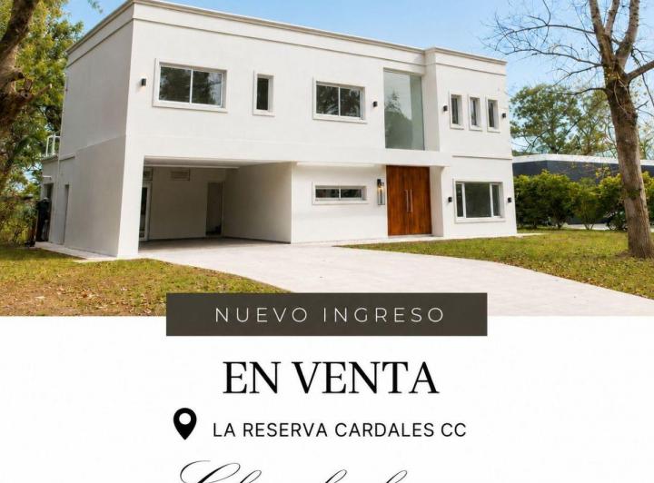 Casa · 259m² · 6 Ambientes · 2 Cocheras