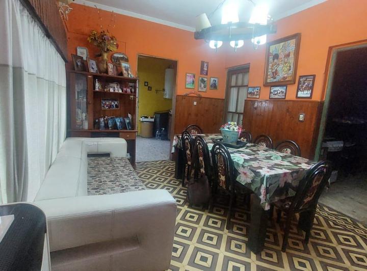 Casa · 110m² · 5 Ambientes · 1 Cochera