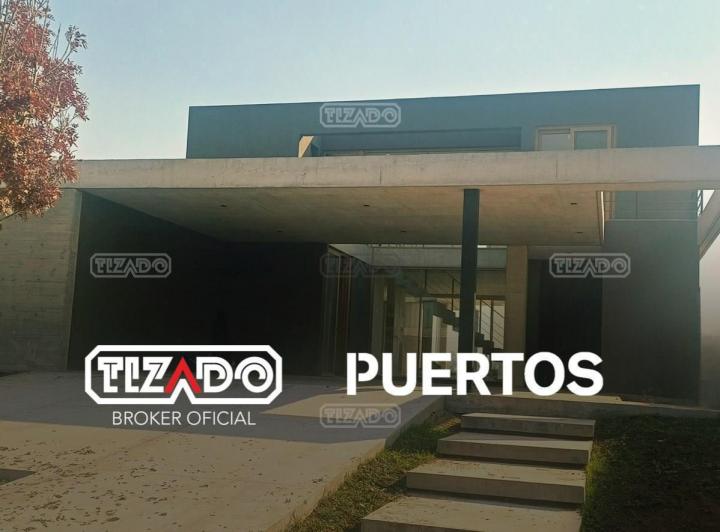 Casa · 267m² · 5 Ambientes · 2 Cocheras