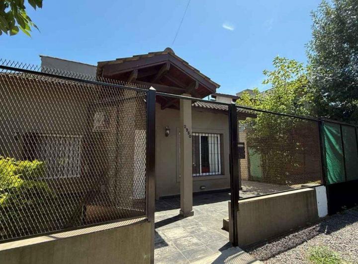 Casa · 145m² · 5 Ambientes · 1 Cochera