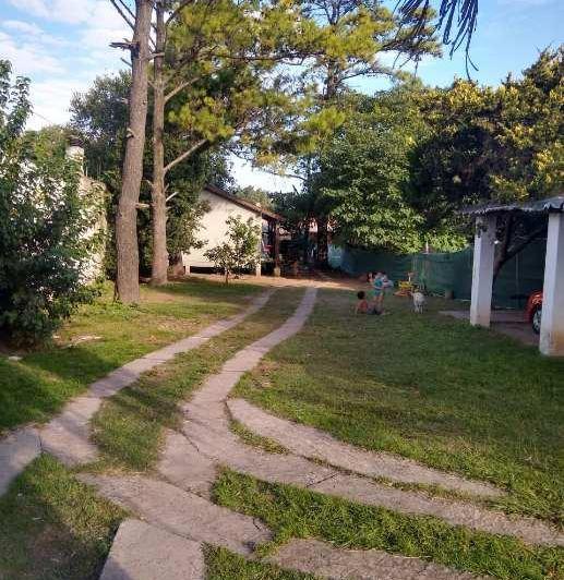 Casa · 180m² · 8 Ambientes · 1 Cochera