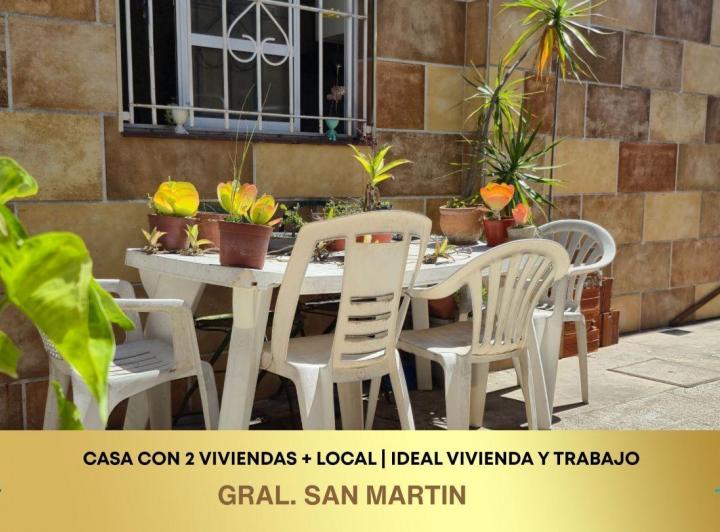 Casa · 220m² · 6 Ambientes