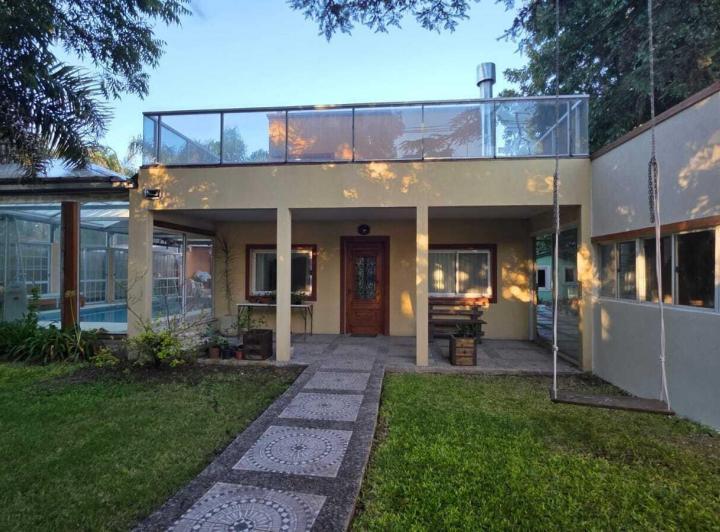Casa · 442m² · 7 Ambientes · 2 Cocheras
