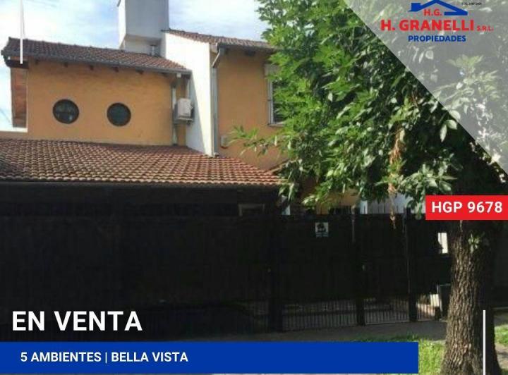 Casa · 220m² · 5 Ambientes · 2 Cocheras
