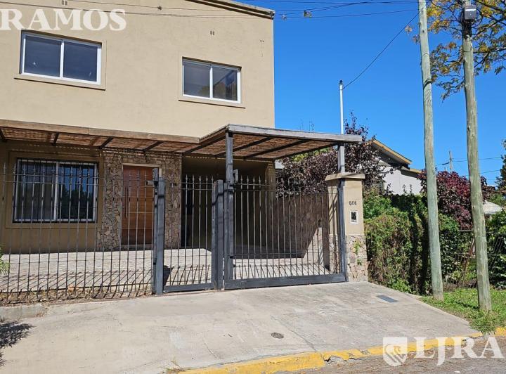 Casa · 260m² · 7 Ambientes