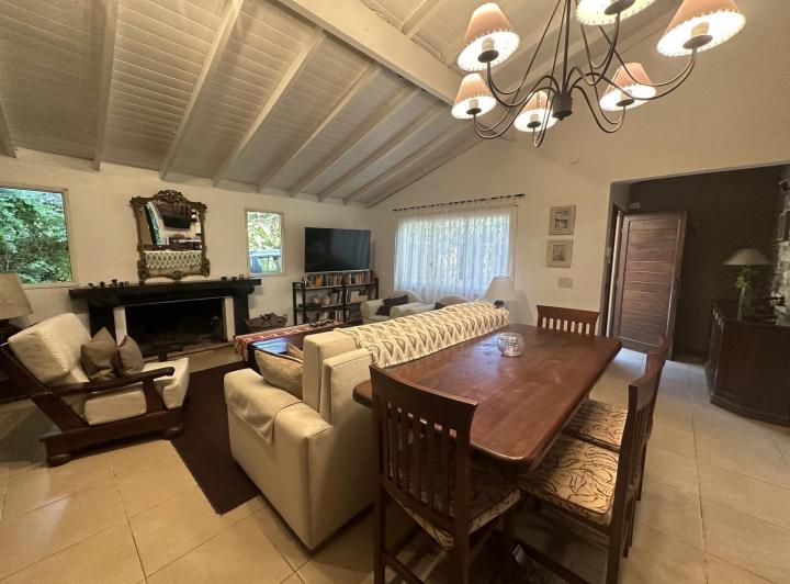 Casa · 280m² · 6 Ambientes